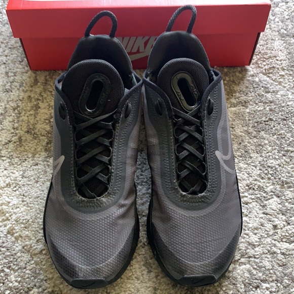 Brand New Nike Air Max 2090 - Picture 2 of 9